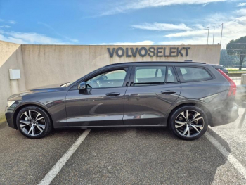 Photo 2 du bon plan VOLVO V60 B4 197ch Plus Style Dark DCT 7 occasion à 42890 €