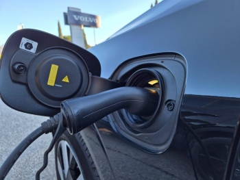 Photo 8 du bon plan VOLVO XC60 T6 Hybride Rechargeable 253 + 145ch Ultra Style Chrome Geartronic 8 AWD occasion à 56890 €