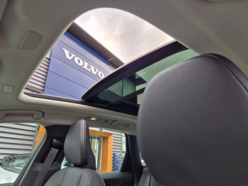 Photo 9 du bon plan VOLVO XC60 T6 Hybride Rechargeable 253 + 145ch Ultra Style Chrome Geartronic 8 AWD occasion à 56890 €