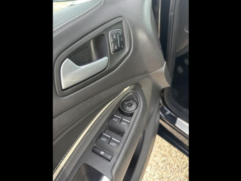 Photo 13 du bon plan FORD Kuga 1.5 EcoBoost 150ch Vignale occasion à 16490 €