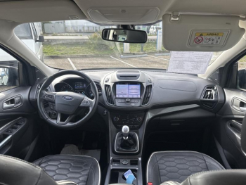 Photo 21 du bon plan FORD Kuga 1.5 EcoBoost 150ch Vignale occasion à 16490 €