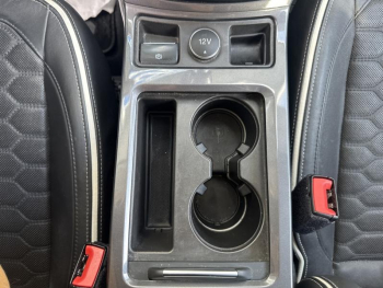 Photo 29 du bon plan FORD Kuga 1.5 EcoBoost 150ch Vignale occasion à 16490 €