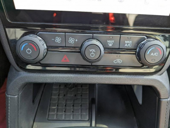 Photo 17 du bon plan FORD Ranger VUL 3.0 EcoBoost V6 292ch Stop&Start Double Cabine Raptor BVA10 occasion à 56990 €