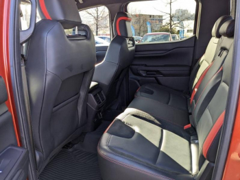 Photo 26 du bon plan FORD Ranger VUL 3.0 EcoBoost V6 292ch Stop&Start Double Cabine Raptor BVA10 occasion à 56990 €