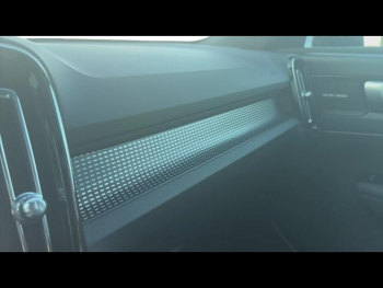 Photo 10 du bon plan VOLVO XC40 B3 163ch Ultra DCT 7 occasion à 39900 €