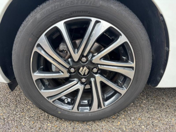 Photo 10 du bon plan SUZUKI Swift 1.2 Dualjet Hybrid 83ch Pack occasion à 15990 €