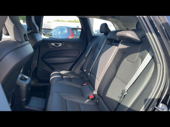 Photo 6 du bon plan VOLVO XC60 T6 Hybride Rechargeable 253 + 145ch Plus Style Dark Geartronic 8 AWD occasion à 53900 €