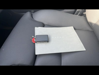 Photo 17 du bon plan VOLVO XC60 T6 Hybride Rechargeable 253 + 145ch Plus Style Dark Geartronic 8 AWD occasion à 53900 €