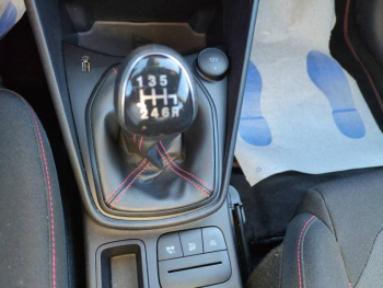 Photo 9 du bon plan FORD Fiesta 1.0 Flexifuel 95ch ST-Line 5p occasion à 15990 €