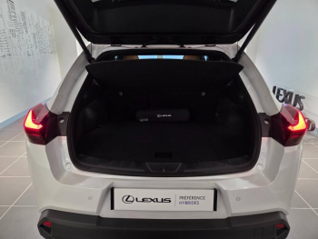 Photo 16 du bon plan LEXUS UX 250h Luxe 2WD occasion à 28990 €