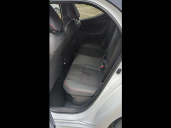 Photo 15 du bon plan TOYOTA Yaris 130h GR Sport 5p MC24 occasion à 25990 €