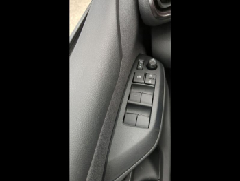 Photo 40 du bon plan TOYOTA Yaris 130h GR Sport 5p MC24 occasion à 25990 €