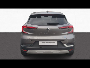 Photo 5 du bon plan RENAULT Captur 1.6 E-Tech hybride Initiale Paris -21 occasion à 19890 €