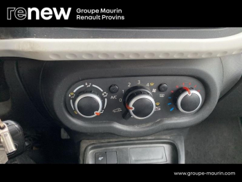 Photo 15 du bon plan RENAULT Twingo 1.0 SCe 65ch Limited E6D-Full occasion à 9890 €