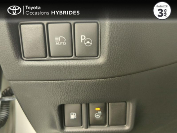 Photo 17 du bon plan TOYOTA C-HR 184h Collection 2WD E-CVT Cuir Alcantara occasion à 24990 €