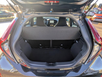 Photo 11 du bon plan TOYOTA Aygo X 1.0 VVT-i 72ch Air Design MY23 occasion à 14990 €