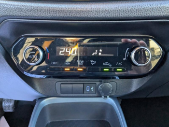 Photo 15 du bon plan TOYOTA Aygo X 1.0 VVT-i 72ch Air Design MY23 occasion à 14990 €