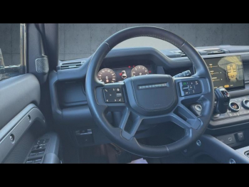 Photo 10 du bon plan LAND-ROVER Defender 110 2.0 P400e X-Dynamic HSE occasion à 85990 €