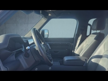 Photo 12 du bon plan LAND-ROVER Defender 110 2.0 P400e X-Dynamic HSE occasion à 85990 €