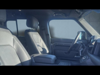 Photo 15 du bon plan LAND-ROVER Defender 110 2.0 P400e X-Dynamic HSE occasion à 85990 €