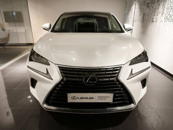 Photo 2 du bon plan LEXUS NX 300h 4WD Luxe Toit Panoramique occasion à 30990 €
