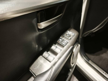 Photo 13 du bon plan LEXUS NX 300h 4WD Luxe Toit Panoramique occasion à 30990 €