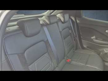 Photo 14 du bon plan NISSAN Juke 1.6 Hybrid 143ch N-Design 2023.5 occasion à 25900 €