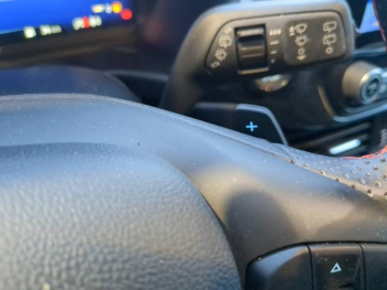 Photo 16 du bon plan FORD Puma 1.0 EcoBoost 125ch S&S mHEV ST-Line Powershift occasion à 20990 €