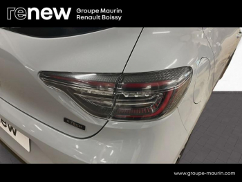 Photo 17 du bon plan RENAULT Clio 1.6 E-Tech 145ch full hybrid Techno - 24 occasion à 20400 €