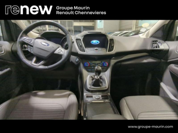 Photo 11 du bon plan FORD Kuga 1.5 TDCi 120ch Stop&Start Titanium 4x2 Euro6.2 occasion à 16499 €