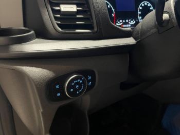 Photo 8 du bon plan FORD Transit Custom Fg VUL 300 L1H1 2.0 EcoBlue 170 S&S Trend Business BVA6 7cv occasion à 34990 €