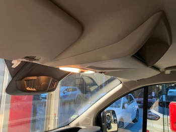 Photo 15 du bon plan FORD Transit Custom Fg VUL 300 L1H1 2.0 EcoBlue 170 S&S Trend Business BVA6 7cv occasion à 34990 €