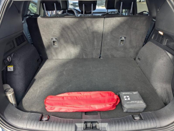 Photo 13 du bon plan FORD Kuga 2.5 Duratec 190ch FHEV E85 Vignale BVA occasion à 27990 €