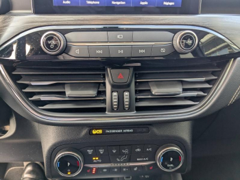 Photo 19 du bon plan FORD Kuga 2.5 Duratec 190ch FHEV E85 Vignale BVA occasion à 27990 €