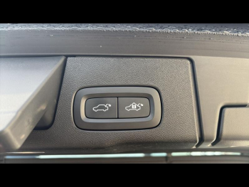 Photo 9 du bon plan VOLVO XC60 T6 AWD 253 + 145ch R-Design Geartronic occasion à 42900 €