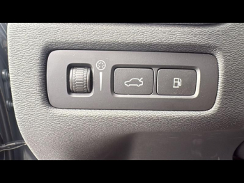 Photo 17 du bon plan VOLVO XC60 T6 AWD 253 + 145ch R-Design Geartronic occasion à 42900 €