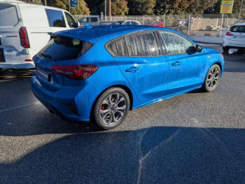 Photo 12 du bon plan FORD Focus 1.0 Flexifuel mHEV 125ch ST-Line X Powershift occasion à 20990 €