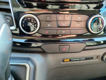 Photo 20 du bon plan FORD Transit Custom Fg VUL 280 L1H1 2.0 EcoBlue 130 S&S Limited BVA6 7cv occasion à 26412 €