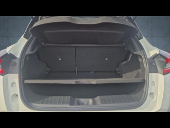 Photo 27 du bon plan NISSAN Juke 1.6 Hybrid 143ch PremiÃ¨re Edition 2023 occasion à 23900 €