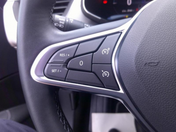 Photo 16 du bon plan RENAULT Arkana 1.6 E-Tech 145ch Intens -21B occasion à 18500 €