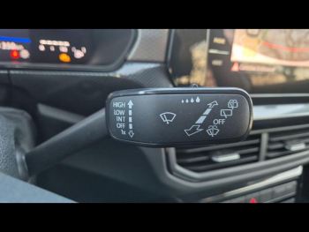 Photo 21 du bon plan VOLKSWAGEN T-Cross 1.0 TSI 116ch Life Plus occasion à 22900 €