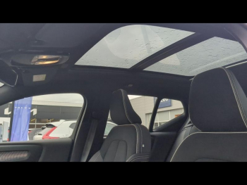 Photo 19 du bon plan VOLVO XC40 B3 163ch Ultimate DCT 7 occasion à 36990 €