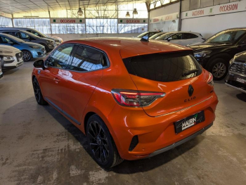 Photo 2 du bon plan RENAULT Clio 1.6 E-Tech 145ch full hybrid esprit Alpine - 24 occasion à 18990 €