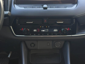 Photo 14 du bon plan NISSAN Qashqai e-POWER 190ch Tekna 2022 occasion à 28990 €