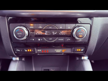 Photo 14 du bon plan MAZDA CX-5 2.2 SKYACTIV-D 150 Dynamique 4x2 occasion à 12900 €