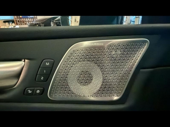 Photo 19 du bon plan VOLVO XC60 T8 Hybride Rechargeable 455ch Ultra Style Chrome Geartronic 8 AWD occasion à 74990 €