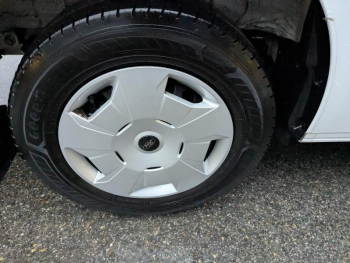 Photo 20 du bon plan FORD Transit Custom Fg VUL 320 L2H1 2.0 EcoBlue 170ch Trend BVA8 occasion à 33990 €