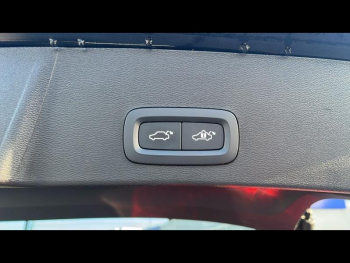 Photo 8 du bon plan VOLVO XC40 B3 163ch Plus DCT 7 occasion à 36990 €