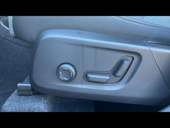 Photo 11 du bon plan VOLVO XC40 B3 163ch Plus DCT 7 occasion à 36990 €