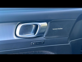 Photo 12 du bon plan VOLVO XC40 B3 163ch Plus DCT 7 occasion à 36990 €